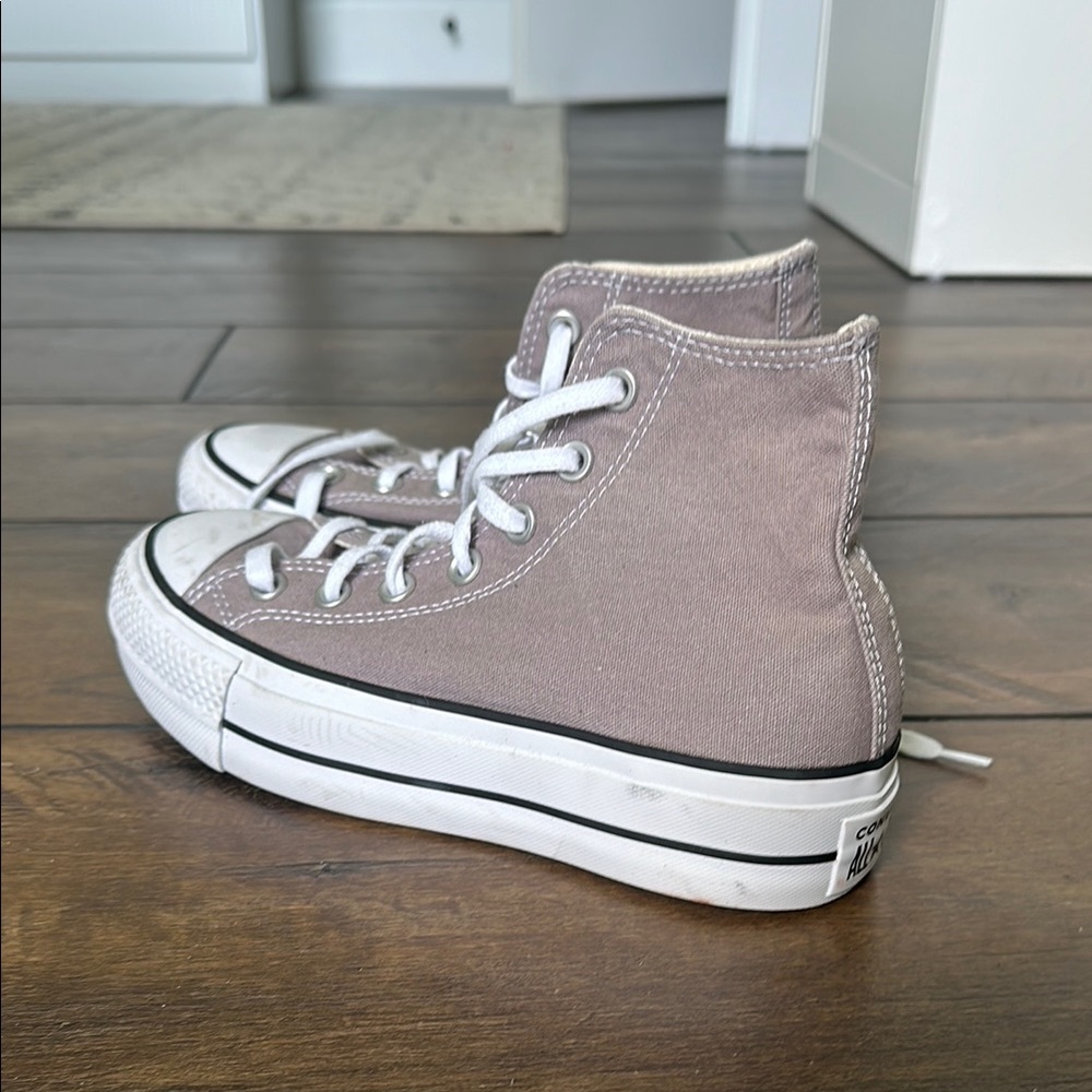 Converse Gray High-Top Sneakers Classic Style